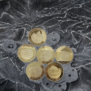 Горячая новинка: Высококачественные полированные металлические изделия под заказ — литье под давлением с позолотой, коллекционные монеты, OEM, УФ-печать - Product Image 3