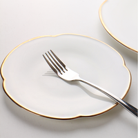 Assiettes en Porcelaine Écologiques de Style Moderne, Lot de 2, en Céramique de Haute Qualité, Assiettes Blanches en Porcelaine Fine pour Usage en Restaurant