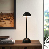 Lampe de table tactile à charge USB champignon transfrontalier moderne grande lumière d'ambiance de chevet en métal avec abat-jour rond pour une utilisation dans la chambre