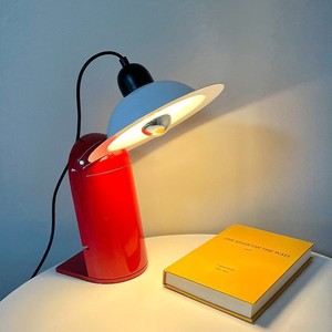 Lámpara de Mesa UFO Ajustable de Diseño Nórdico, E27 LED, Luz de Estudio para Mesita de Noche - Product Image 1