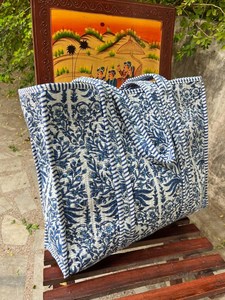 Bolso Tote Acolchado de Algodón, Tela Natural, Estampado Floral a Mano, Estampado Indio, Bolso de Hombro para Viajes y Compras - Product Image 2