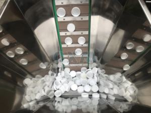 Precio de fábrica Máquina automática de sellado de tornillos de tarro de miel de vidrio - Product Image 4