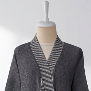 Peignoir unisexe 100% coton Best Seller Séchage rapide Vêtement de nuit d'été Tissu tissé respirant Léger Fabriqué en Turquie Toute l'année ODM - Product Image 2