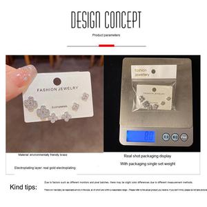 Resoul Orecchini a Trifoglio alla Moda in Ottone Placcato Oro, Set di Orecchini con Zirconia per Donne, Vendita all'Ingrosso per Feste - Product Image 5