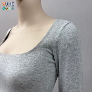 T-shirt sportif en jersey de coton satiné SUHE pour femme, col carré, manches longues, coupe ajustée, extensible, sexy, streetwear, éco-responsable - Product Image 5