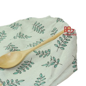 ช้อนไม้ด้ามยาวสีพื้นสำหรับเด็ก ช้อนน้ำผึ้ง ช้อนเสิร์ฟ สินค้าคุณภาพชั้นหนึ่ง - Product Image 5