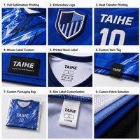 Jersey Sepak Bola Custom 100% Poliester Biru Kobalt Aksen Putih Garis Samping Oranye Kerah V Lengan Pendek Cepat Kering untuk Pertandingan Tim Atletik