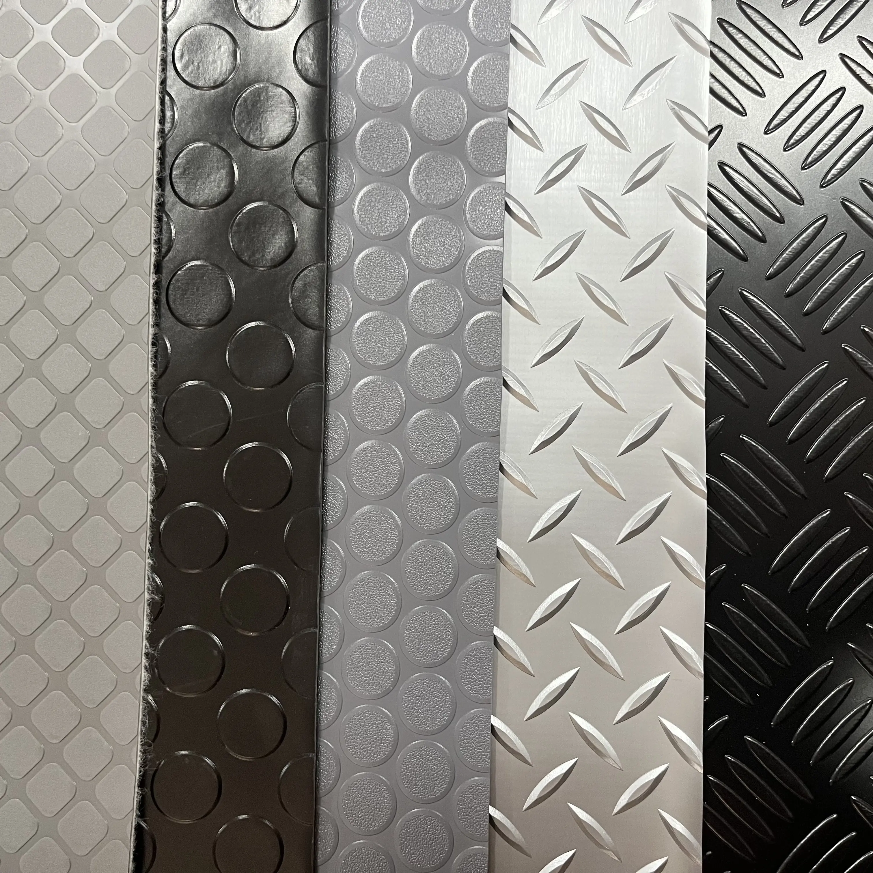 Embossed non woven backing Pvc Car Mat For Car Usage Diamond Plate Coin Floor Vinyl Roll Workshop