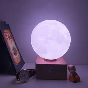 크리스마스 크리 에이 티브 선물 3D 부동 levitating 달 램프 16 색 1.7 인치 테이블 회전 달 램프 나무 보드