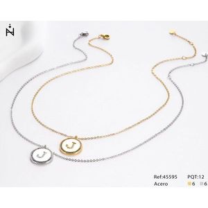Collana con Ciondolo a Forma di Lettera J con Diamante, Catena da 2 Cm in Acciaio, Ref45595 - Product Image 2