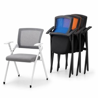 Chaise de conférence pliable commerciale économique en maille respirante empilable avec dossier en filet pour visiteurs