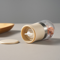 Mini moulin à poivre en plastique RPET manuel réglable Nouveau design Gadgets de cuisine portables Épice manuelle 38ml Céramique personnalisée PC