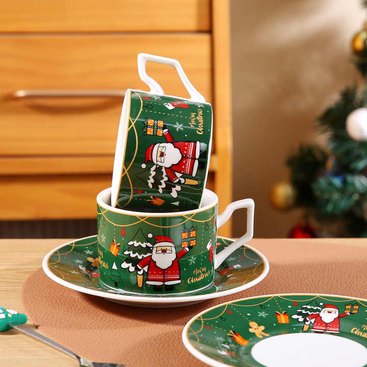 Christmas Themed Cute Cartoon Cup With Star On Lid Top