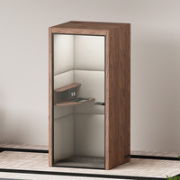 Cabine de bureau acoustique en bois durable avec porte vitrée, matériaux recyclables et alimentation intégrée pour un espace de travail privé