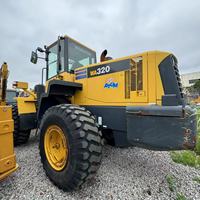 Cargadora de Ruedas Komatsu WA320-3 Usada de Alta Calidad, Modelo 2024, Carga Nominal de 13 Toneladas, Motor en Excelentes Condiciones, en Venta