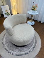 Fauteuil chaise longue en cuir de style français, couleur crème, revêtement en tissu, design pivotant pour petits appartements
