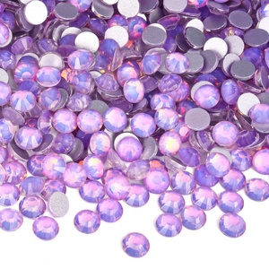 Strass à dos plat non thermocollants Oleeya, cristaux SS6-SS20, pierres précieuses en gros pour ongles scintillants de Noël - Product Image 4