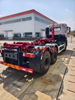 Camion benne à bras de levage Sinotruk Howo 6x4 20 tonnes avec système de levage à crochet pour déchets