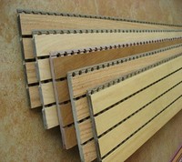 Panneau acoustique à lattes en bois Mur Plafond Insonorisation Intérieur Matériau de construction décoré