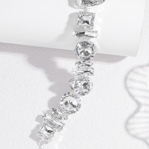 Europäische und amerikanische Diamant-Halskette mit übertriebenem Design, Nischen-Persönlichkeit und temperamentvoller Ausstrahlung - Product Image 6