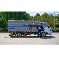 Balayeuse électrique compacte 4x2 pour routes, mode double humide/sec : une solution de nettoyage multifonctionnelle adaptée à toutes les surfaces routières