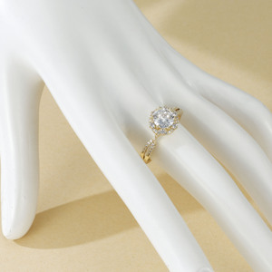 Bague élégante plaquée or 14 carats, style polyvalent, cadeau de luxe léger, idéale pour la vie quotidienne, s'accorde à tous les styles. - Product Image 6