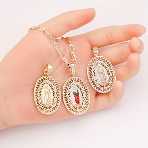 A7CP1425 Religión Joyería Chapado En Oro <span class=keywords><strong>Virgen</strong></span> <span class=keywords><strong>De</strong></span> <span class=keywords><strong>Guadalupe</strong></span> Colgante Cadena Con La <span class=keywords><strong>Virgen</strong></span> <span class=keywords><strong>De</strong></span> Banada En Oro Laminado 18K - Product Image 3