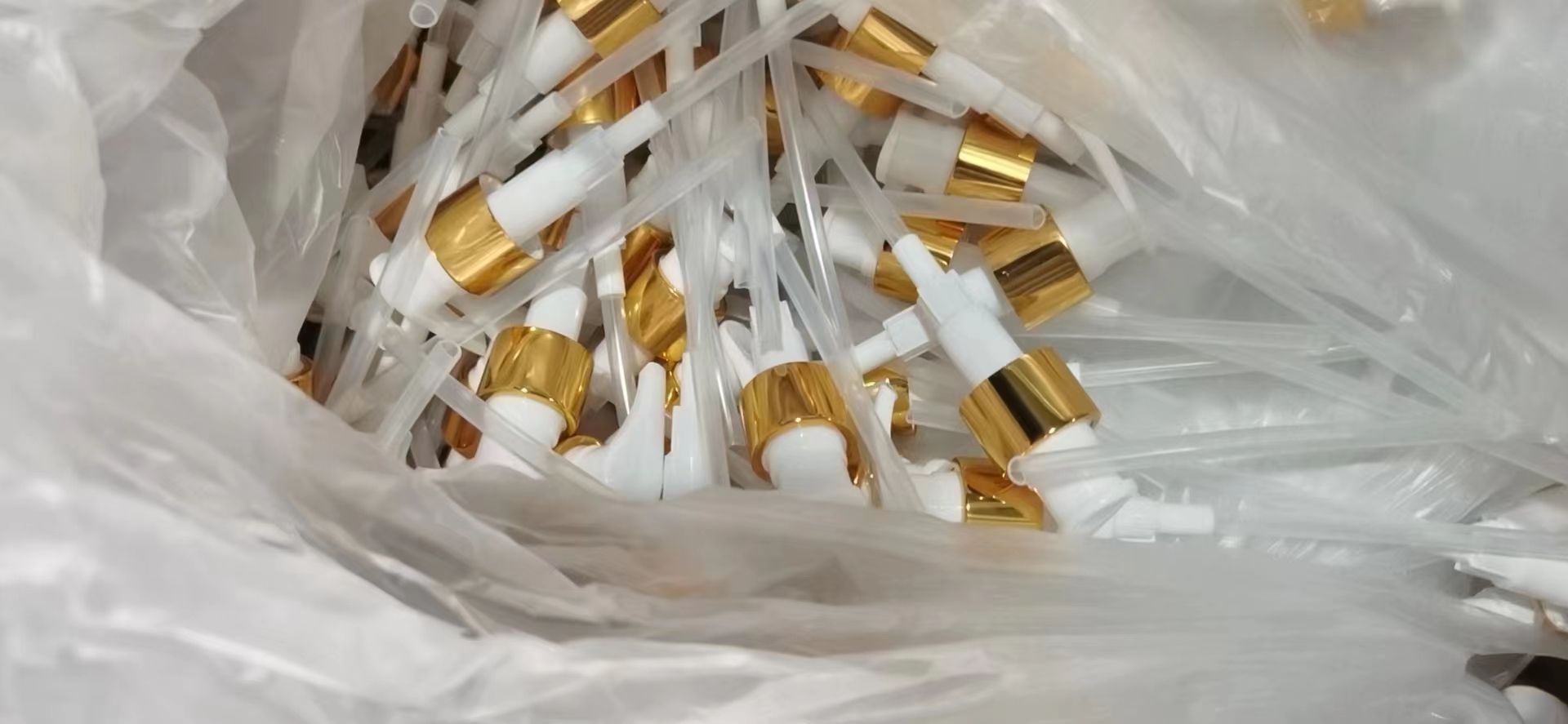 ฝาปั๊มสีทอง