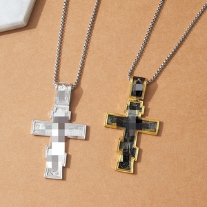 Collier pendentif croix pour homme, en alliage de zinc noir, finition antique dorée, serti de pierres, forme croix rétro, bijou cadeau - Product Image 2