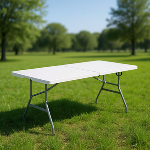 Tavolo pieghevole portatile in plastica bianca con telaio in metallo per picnic, campeggio e arredamento da esterno - Product Image 2