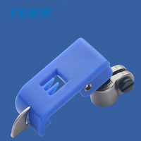 Nouveau ! Pied presseur en plastique 5,6 mm pour machine à coudre à point de recouvrement (point plat) Pièces détachées Accessoires Convient à Pegasus W500 Siruba F007 Yamato