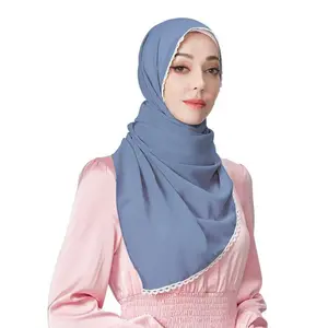 Elegante turbante in Chiffon di perle con bordo in pizzo per le donne sciarpa Hijab musulmana tradizionale di colore puro all'ingrosso