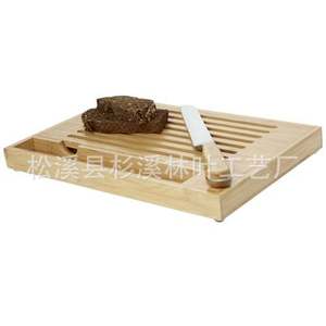 Trancheuse à pain en bambou OEM avec plateau porte-couteau, lame en acier inoxydable, design simple et durable pour la cuisine domestique - Product Image 4