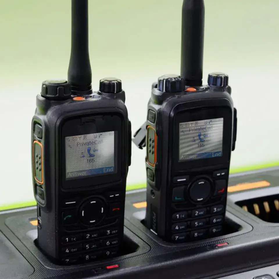 Hytera PT580H Walkie Talkie 64 UHF nirkabel, tranceiver Gps Radio dua arah tahan air profesional IP67 PT580H Plus VHF UHF