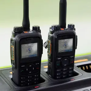 Hytera pt580h chuyên nghiệp không thấm nước hai cách đài phát thanh GPS thu phát IP67 pt580h cộng với VHF UHF xách tay không dây Walkie Talkie 64