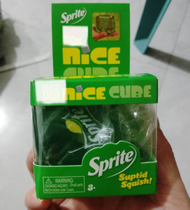 Juguete Antiestrés Sensorial Blandito de Cubo de Hielo Rojo, Verde y Naranja al por Mayor, Cubo de Pimienta, Dream Drop, Needoh, Juguete para Apretar - Product Image 5