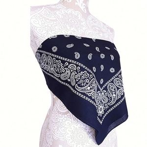 Top Corto Tipo Bandana con Estampado Paisley Personalizado, Suave, Transpirable y Cómodo para el Verano - Product Image 3