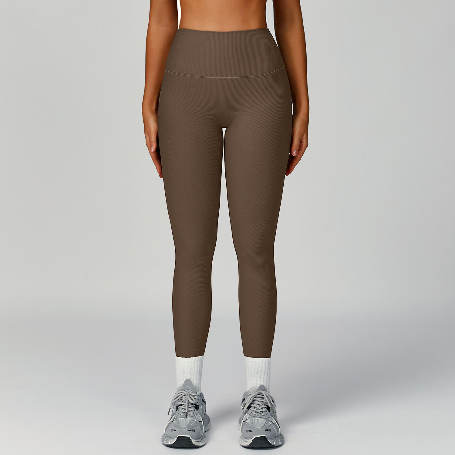 สีน้ำตาลอ่อน