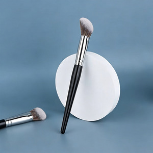 Customized Influencer Style <b>Blush</b> Cream <b>Brush</b> Sloping Design For Contouring Liquid Cream Makeup Cangzhou Wholesale - Product Image 1