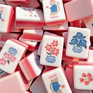Tuiles de <span class=keywords><strong>Mahjong</strong></span> Américain en Acrylique Bleu Écologiques et Durables, Ensemble Complet de 160 Pièces avec Jokers, Dragons, Vent, Fleurs, Dés et Cartes de Jeu - Product Image 1