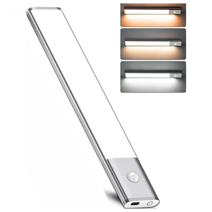 Sensor de movimiento recargable debajo de la luz del Gabinete Lámpara de armario LED inalámbrica magnética para escaleras y uso en el mostrador interior - Product Image 1
