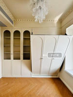 Lit Murphy pliable intégré de taille standard Jutian, moderne et peu encombrant, avec cadre en bois, panneaux en contreplaqué d'acier, rangement mural et armoire