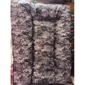 Lit pour chien en toile avec fermeture éclair, amovible, lavable, rectangulaire, pour intérieur, toutes saisons, motif de dessin animé, rembourrage en fibre de polyester, emballage en boîte - Product Image 4