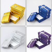 Dossiers cadeaux de mariage en carton ondulé personnalisables avec logo imprimé, revêtement UV et gaufrage pour emballage de bijoux et d'œuvres d'art, recyclables