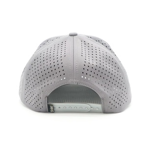 Gorra Deportiva de 5 Paneles de Alta Calidad, Personalizada, con Corte Láser, Dos Tonos, Transpirable, Resistente al Agua, con Diseño de Espiga Perforada - Product Image 5