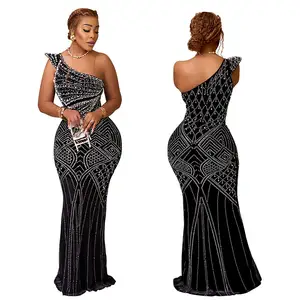 Robe de soirée pour femmes de haute qualité 2024 nouveau design grande taille perceuse chaude robe longue à col diagonal