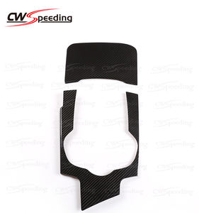 Panneau de console centrale en fibre de carbone sèche pour l'intérieur de l'Alfa Romeo Giulia 2016-2018 - Product Image 4