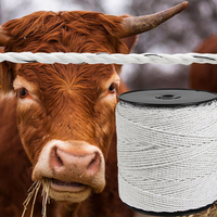 Sterk trekbestendig driedraads touw van polypropyleen voor elektrische omheiningen op boerderijen en paardenweides.
