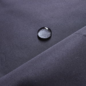 <span class=keywords><strong>Gris</strong></span> <span class=keywords><strong>oscuro</strong></span> PVC laminado FD 228T poliéster Taslan tela para bolsa algodón acolchado cortavientos - Product Image 1