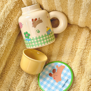 Mug Keramik untuk Perjalanan dengan Tutup Kapasitas Besar Desain Gaya Amerika Aman untuk Mesin Cuci Piring Warna Menarik Cangkir Ketel - Product Image 3